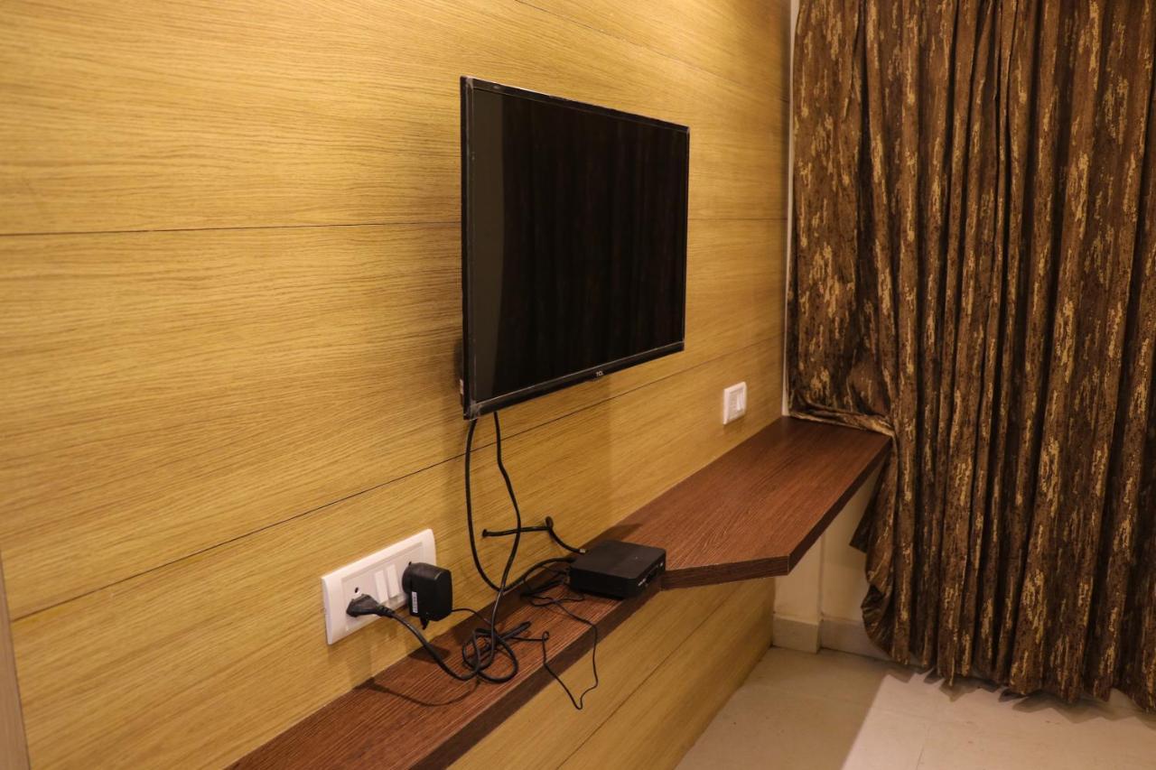 Honey Hive Hotel พอร์ตแบลร์ ภายนอก รูปภาพ
